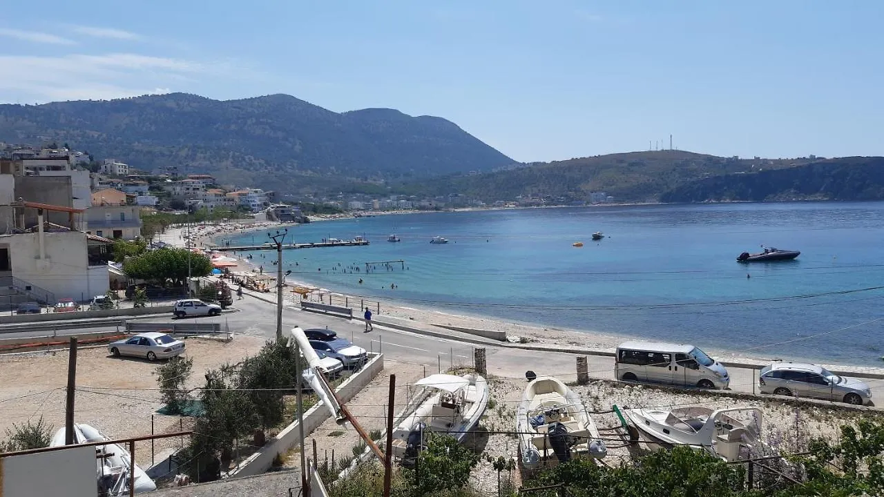 Ostello Rooms By The Sea Himare