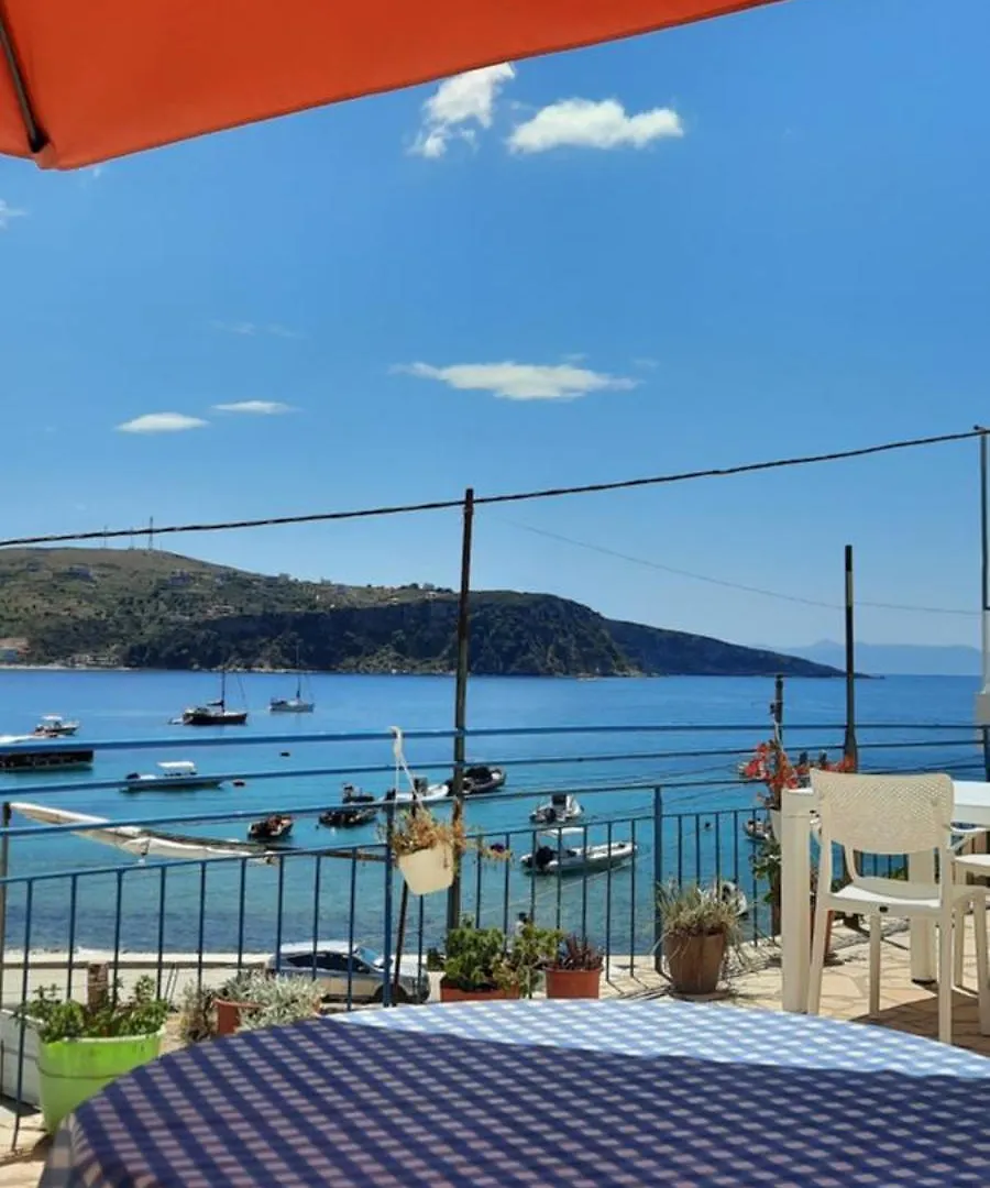 Rooms By The Sea Himare Ostello